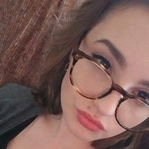 Meet your Posher, Marisa